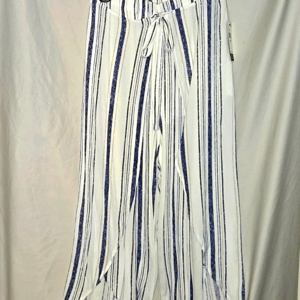 BCX Bohemian Wrap Capri Pants, NEW